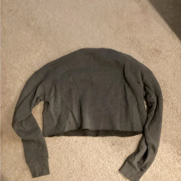 PURE BARRE SHADOW CROP PULLOVER - DEEP HEATHER/WHITE - Picture 4 of 4